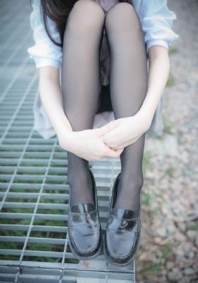 白嫩大长腿美女酒店视频在线_BD完整版观看