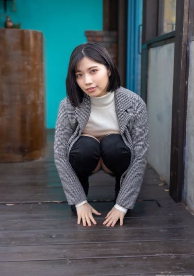 小人被女巨人穿在鞋子里游戏_1080免费在线观看